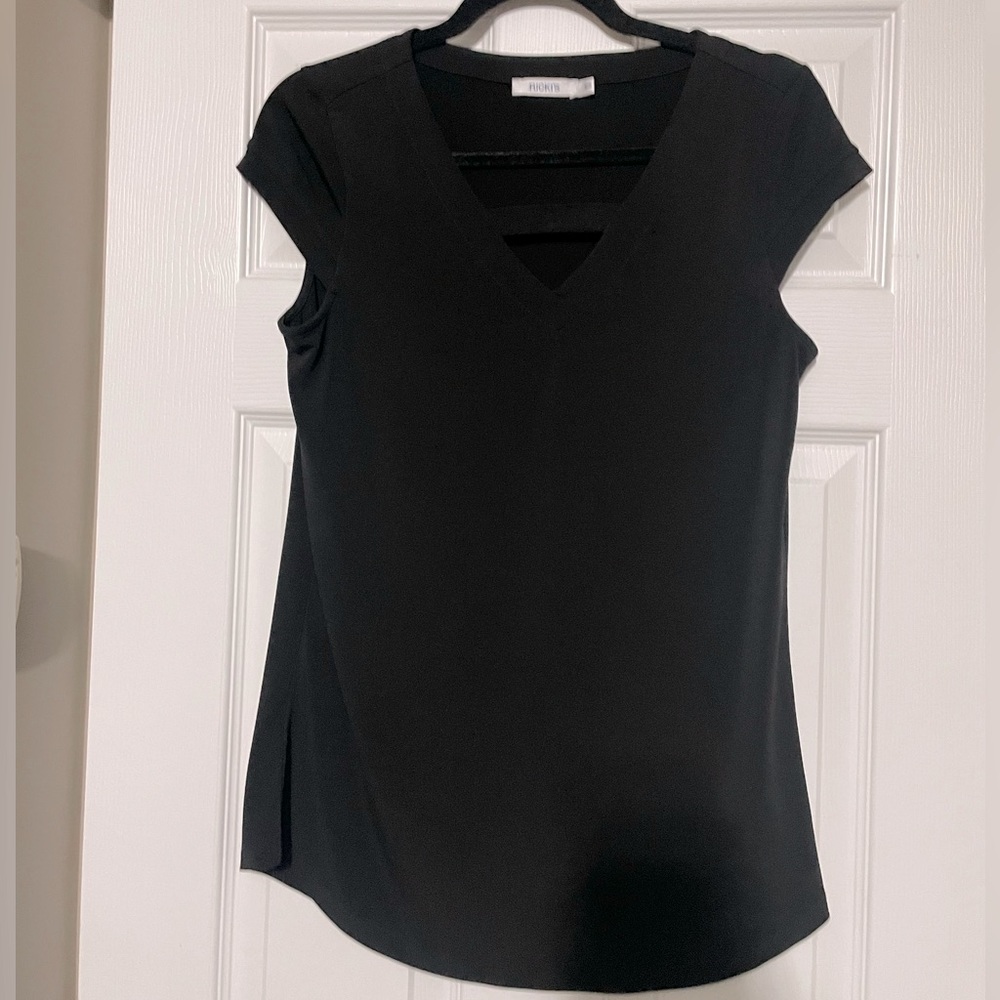 Ricki’s Cut Out Top
